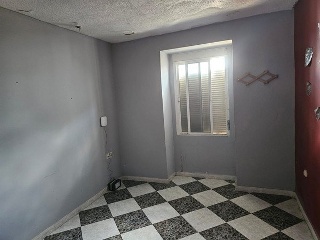 07358-0001 27