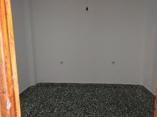 04372-0001 17