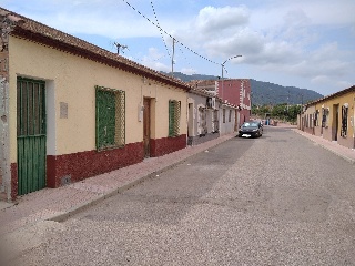 04372-0001 26