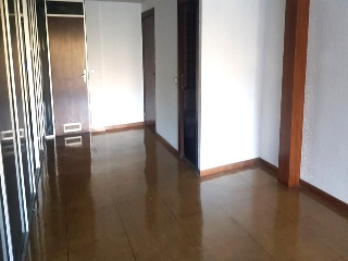 04374-0001 9