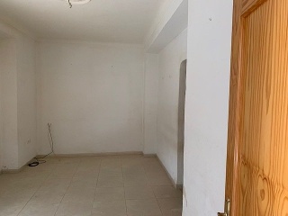 04295-0001 28