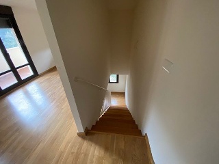 07586-0001 27