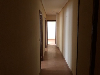 08895-0001 27