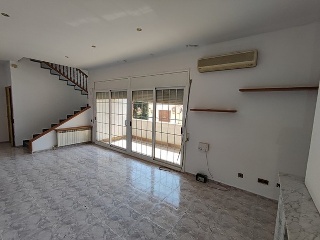 08904-0001 26