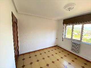 05617-0001 28