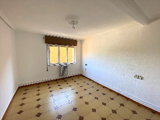 05617-0001 30