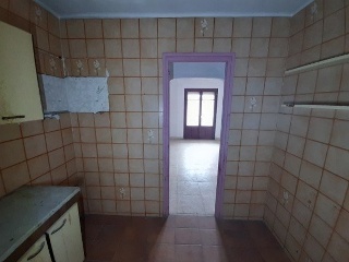 00618-0001 44