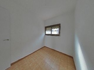 16832-0001 48
