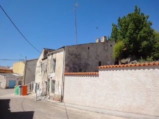18090-0001 4