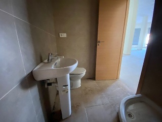 00405-0001 29