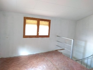 06946-0001 19
