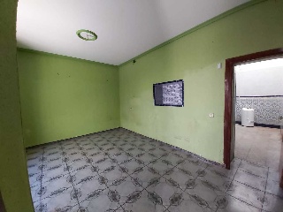 07600-0001 18