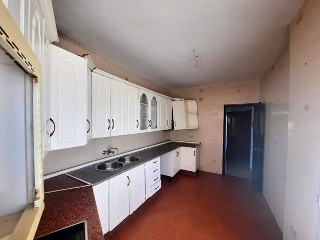 07606-0001 28