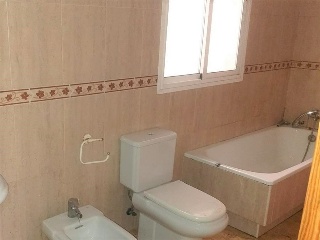 16578-0001 12