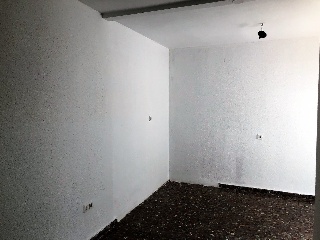16597-0001 27