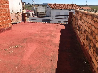 17687-0001 32
