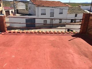 17687-0001 33