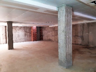 17688-0001 12