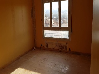 00573-0001 9