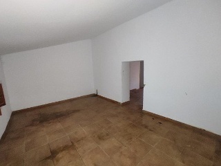 00857-0001 19