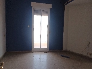 00871-0001 18