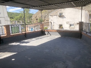 00221-0001 17