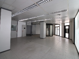 18308-0001 11