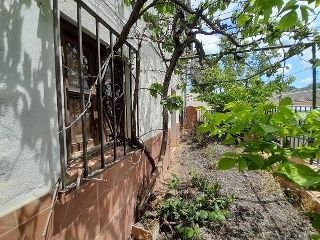 02167-0001 18
