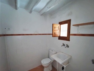02167-0001 27