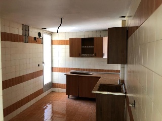 08338-0001 17