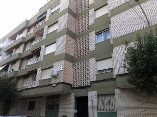 08352-0001 12