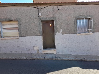 18640-0001 10