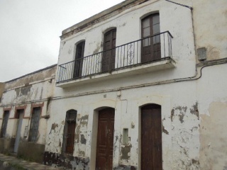 19561-0001 9