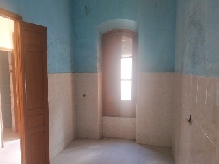 19561-0001 11