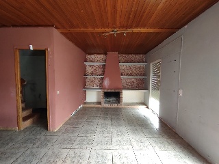 19589-0001 28