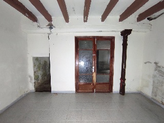 19589-0001 37