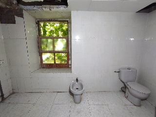 19589-0001 38