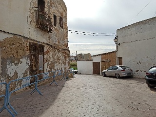 10047-0001 8