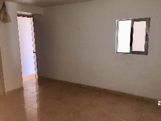 00893-0001 5