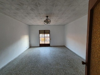 00868-0001 18