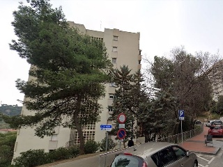 10823-0001 2