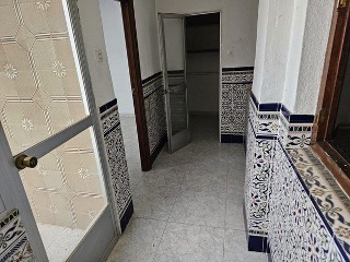 Piso en Pza. de la Barrera, Lucena ( Córdoba) 46