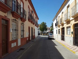 Local comercial en C/ Baltasar Gracián, La Carlota - Córdoba - 28