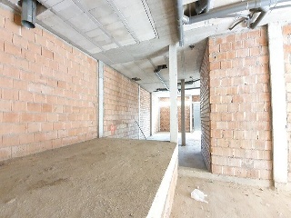 Local comercial en C/ Baltasar Gracián, La Carlota - Córdoba - 34
