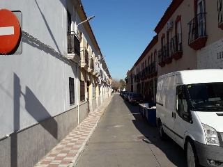Local comercial en C/ Baltasar Gracián, La Carlota - Córdoba - 49