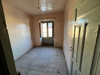 02890-0001 21