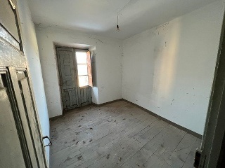 02890-0001 22