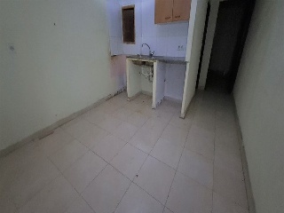 02458-0001 27