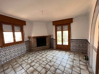 03911-0001 17