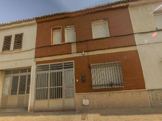 01831-0001 2